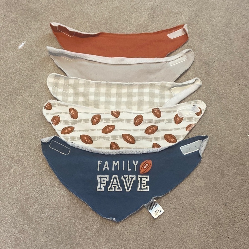 Kyle & Deena Set of 5 Football Bibs 🏈